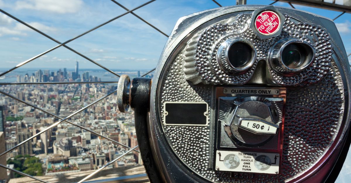 Binoculares que funcionan con monedas en el Empire State Building