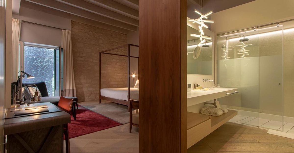 Habitación y Baño Hotel Mercer Barcelona