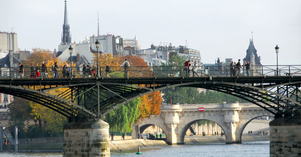 Puente sobre el Río Sena