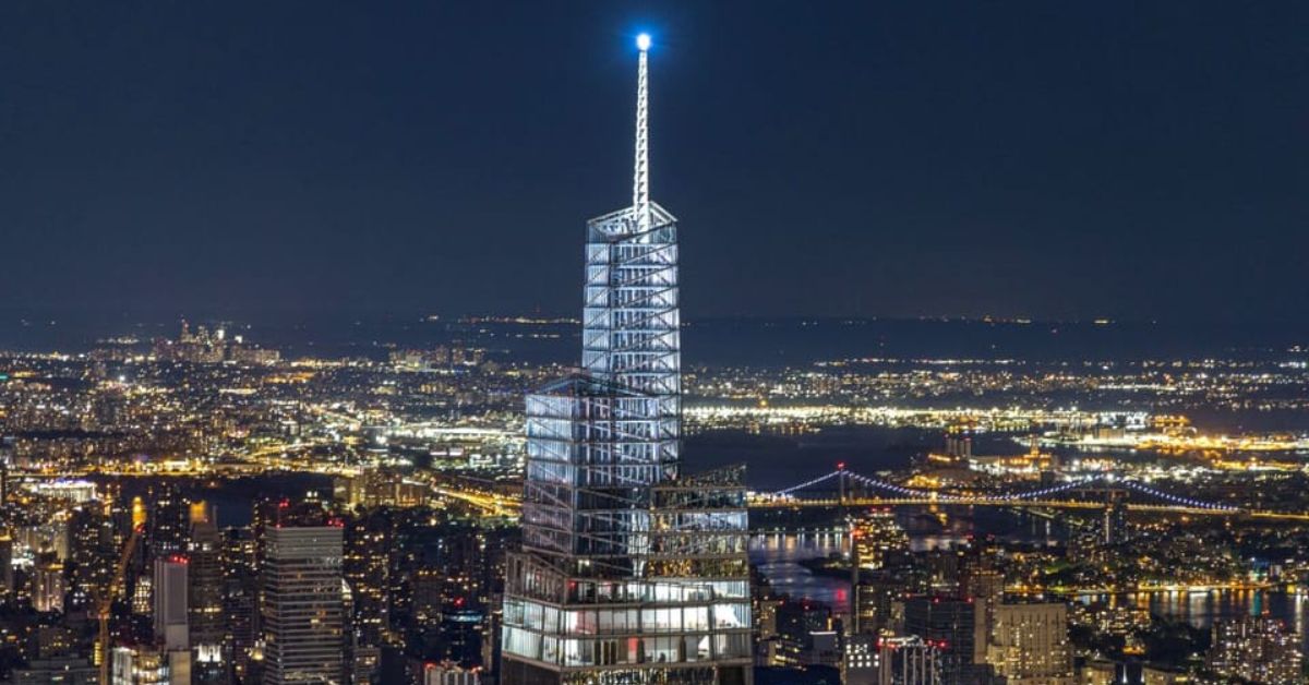 Vista nocturna del One Vanderbilt Building