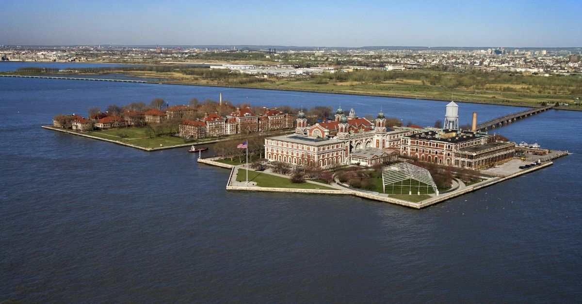 Vista panorámica de Isla Ellis, Nueva Jersey, Estados Unidos