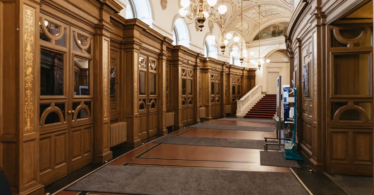 Pasillo en Ópera Samper, Dresde, Alemania