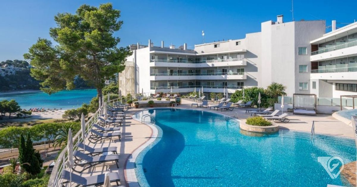 HOTEL 4 ARTIEM Audax frente a Cala Galdana